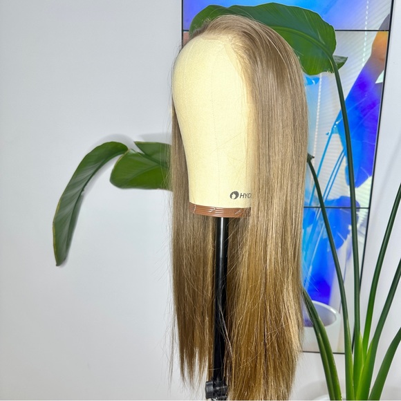 Chocolate Brown HD Lacefront Wig - Picture 3 of 9